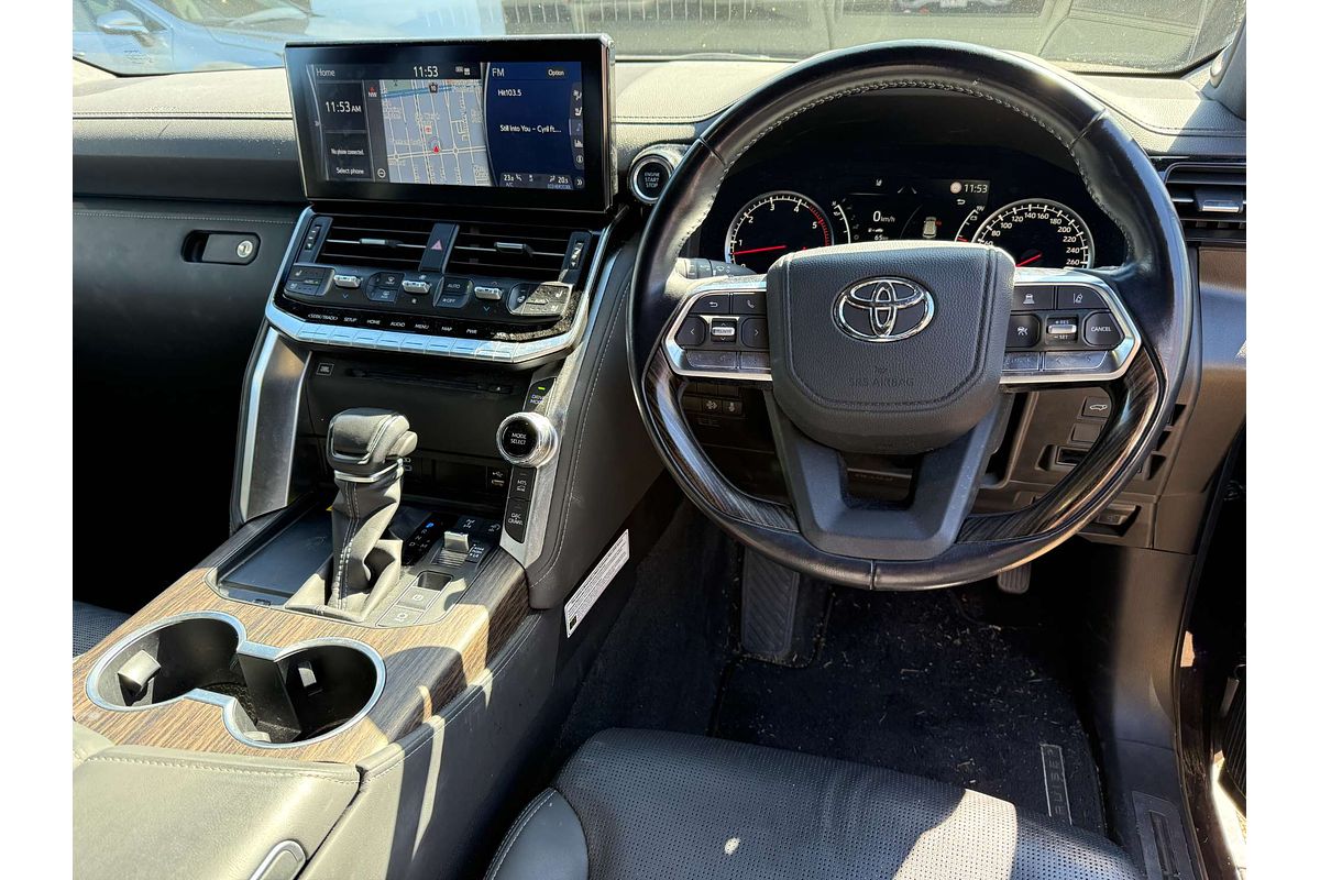 2021 Toyota Landcruiser Sahara FJA300R