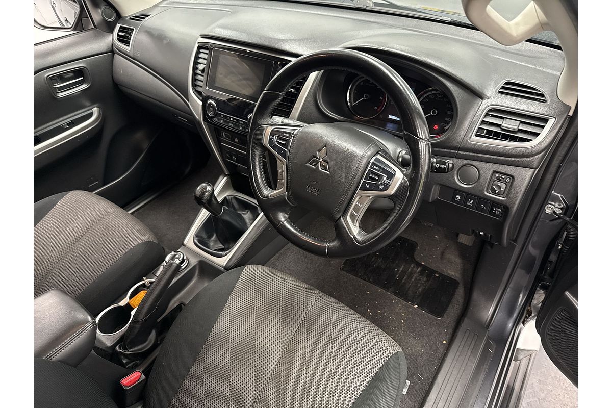 2019 Mitsubishi Triton GLS MR 4X4