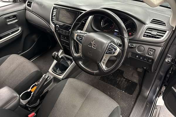 2019 Mitsubishi Triton GLS MR 4X4