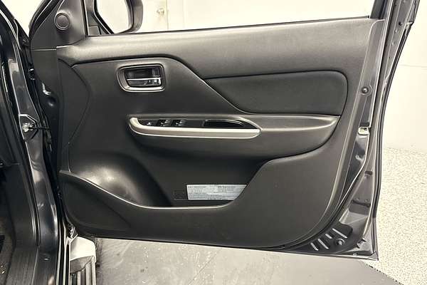 2019 Mitsubishi Triton GLS MR 4X4