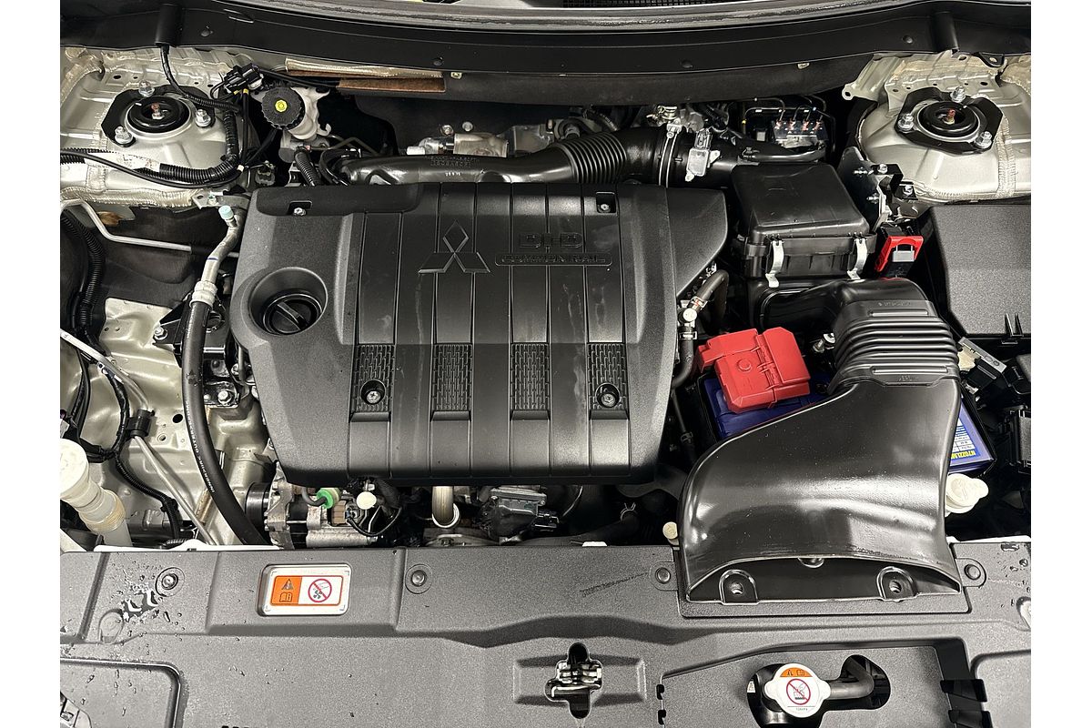 2020 Mitsubishi Outlander LS ZL