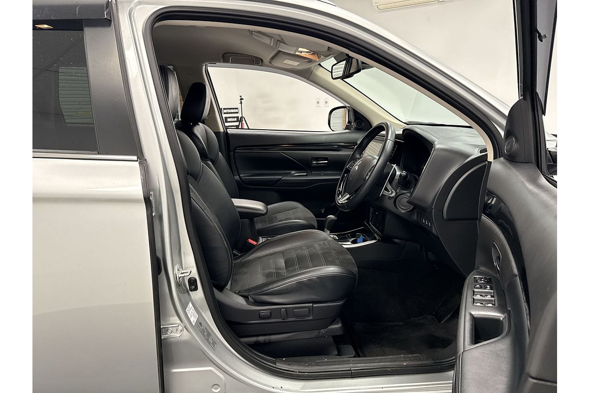 2020 Mitsubishi Outlander LS ZL