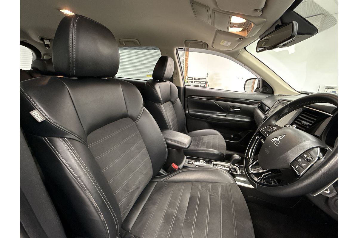 2020 Mitsubishi Outlander LS ZL