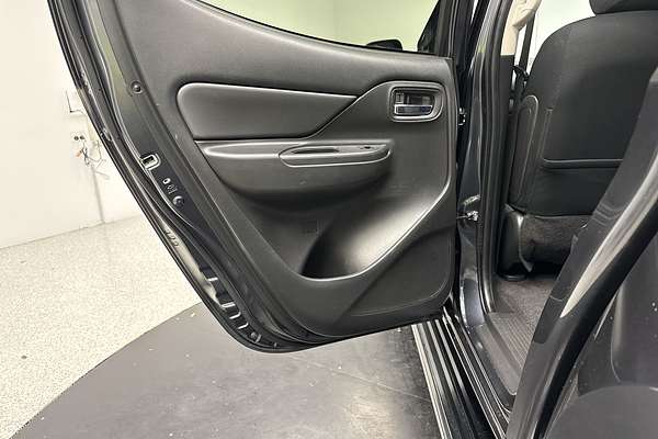 2021 Mitsubishi Triton GLX-R MR 4X4