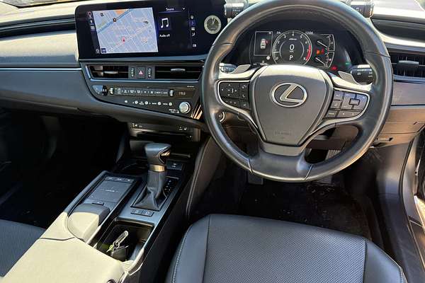 2022 Lexus ES ES250 Luxury AXZA10R