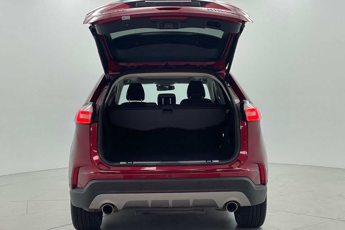 2019 Ford Endura Titanium CA