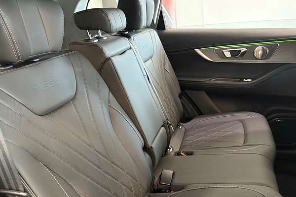 2025 Chery Tiggo 8 Pro Max Urban