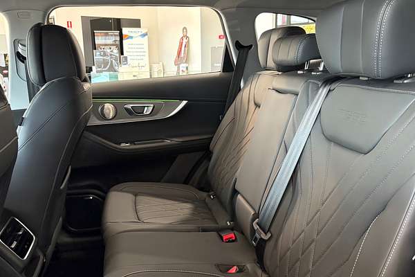 2025 Chery Tiggo 8 Pro Max Urban