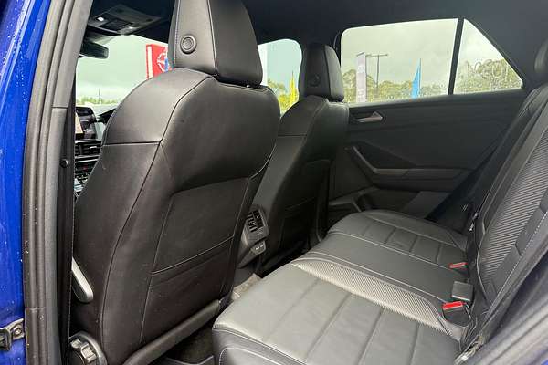 2023 Volkswagen T-Roc R D11