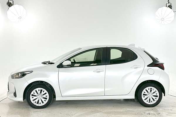 2024 Toyota Yaris Ascent Sport MXPA10R