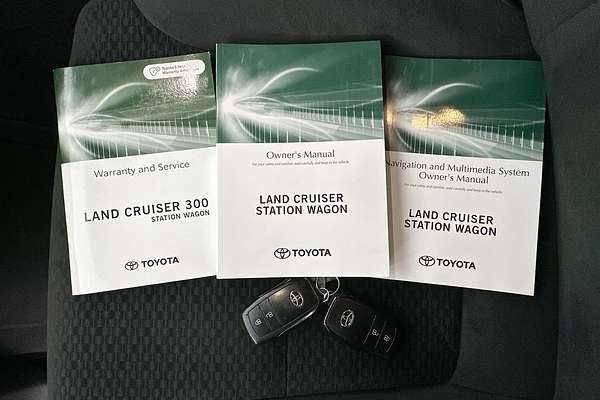 2023 Toyota Landcruiser GXL FJA300R