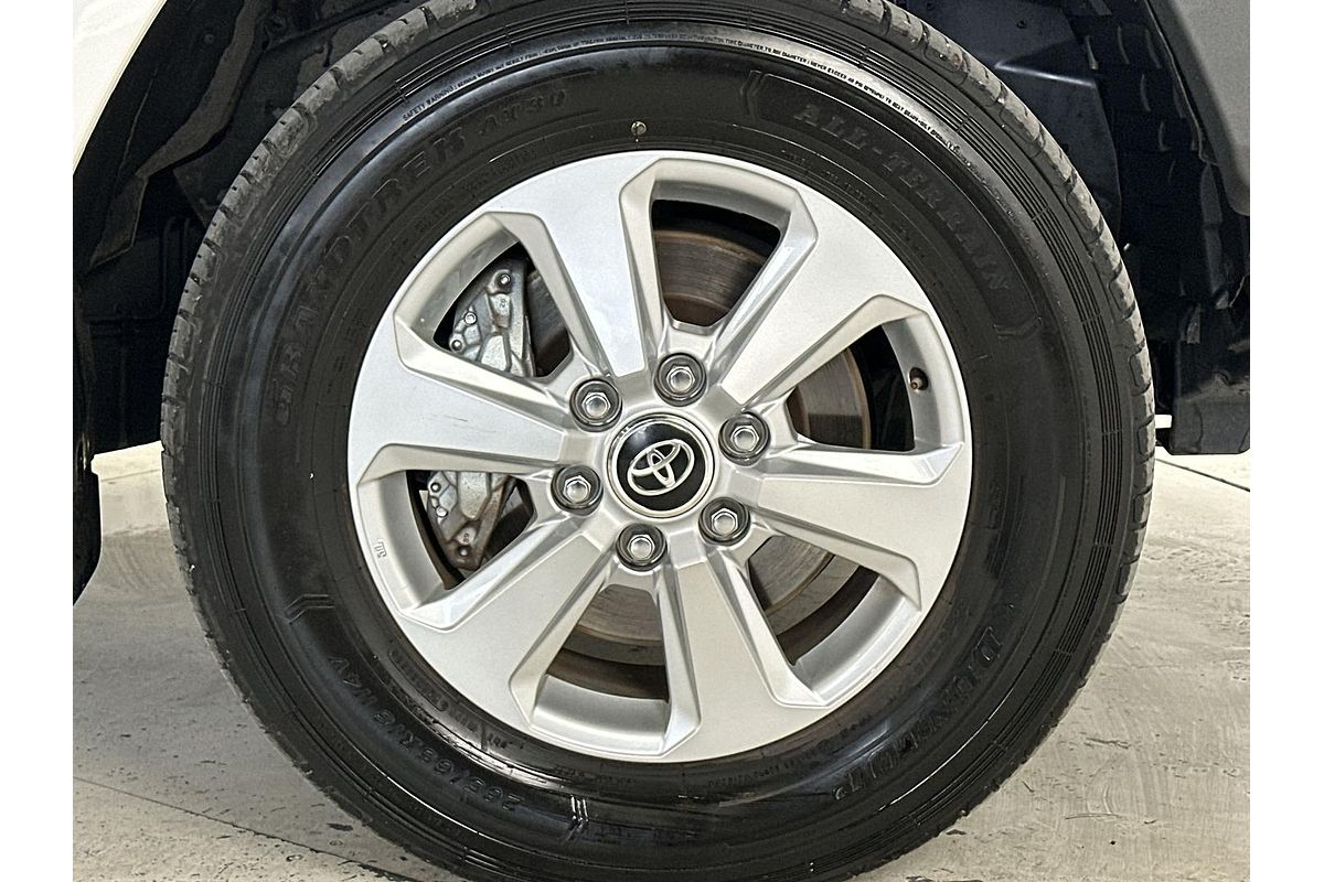 2023 Toyota Landcruiser GXL FJA300R