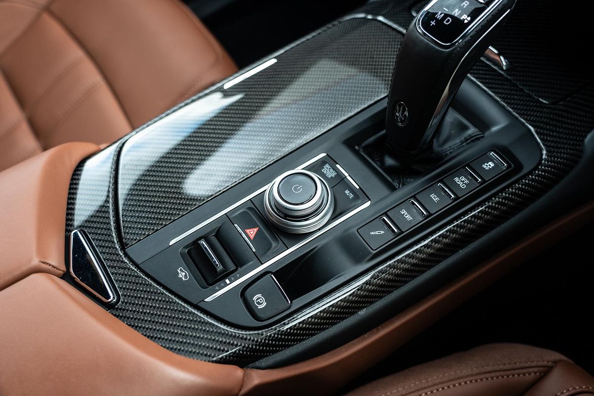 2021 Maserati Levante Modena M161