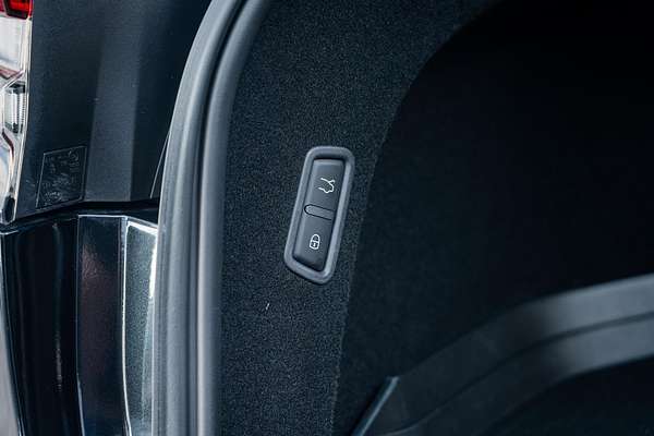 2021 Maserati Levante Modena M161