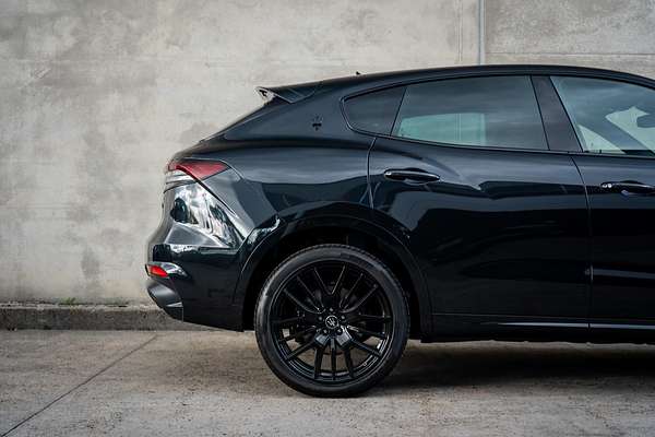 2021 Maserati Levante Modena M161