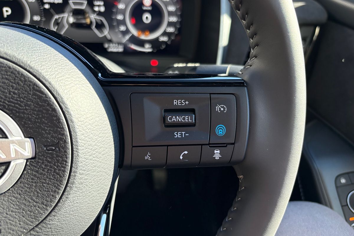 2025 Nissan QASHQAI N-DESIGN e-POWER J12
