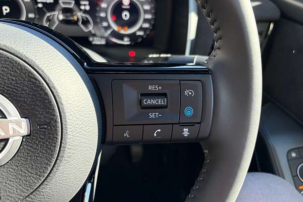 2025 Nissan QASHQAI N-DESIGN e-POWER J12