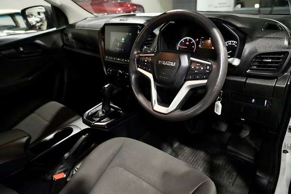 2021 Isuzu D-MAX SX High Ride  Rear Wheel Drive