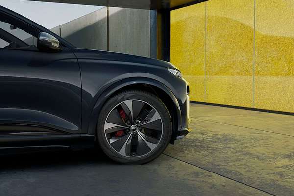 2025 Audi SQ6 e-tron GF