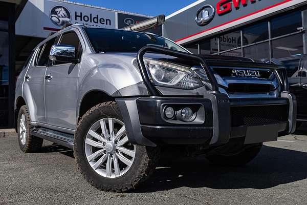 2017 Isuzu MU-X LS-T