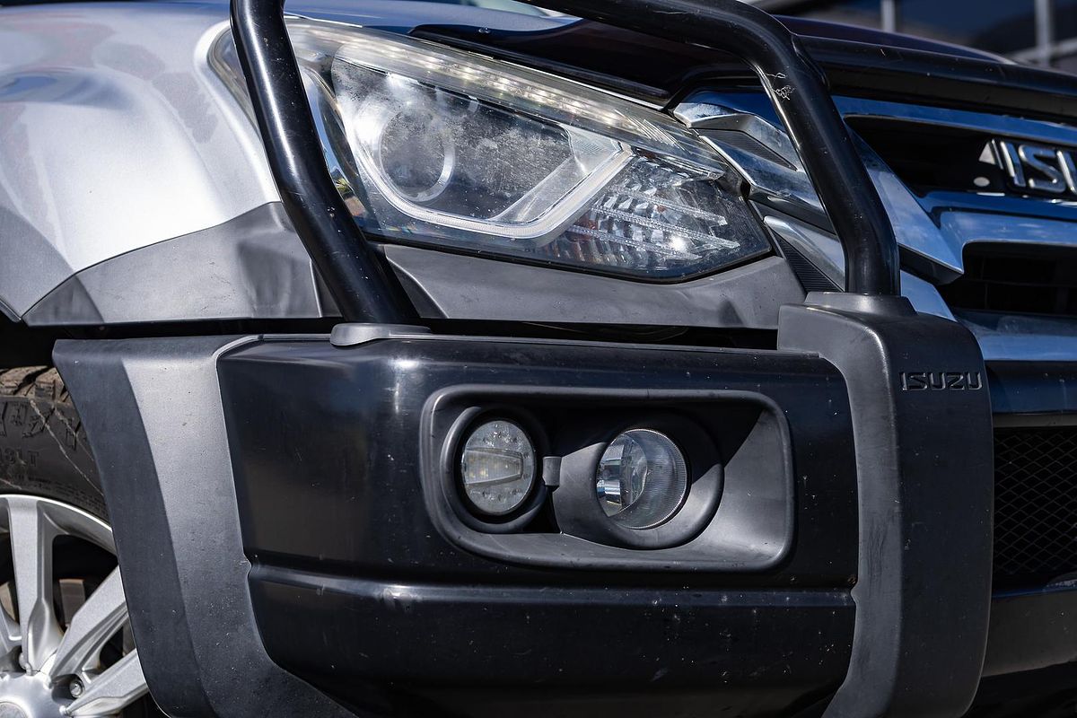 2017 Isuzu MU-X LS-T
