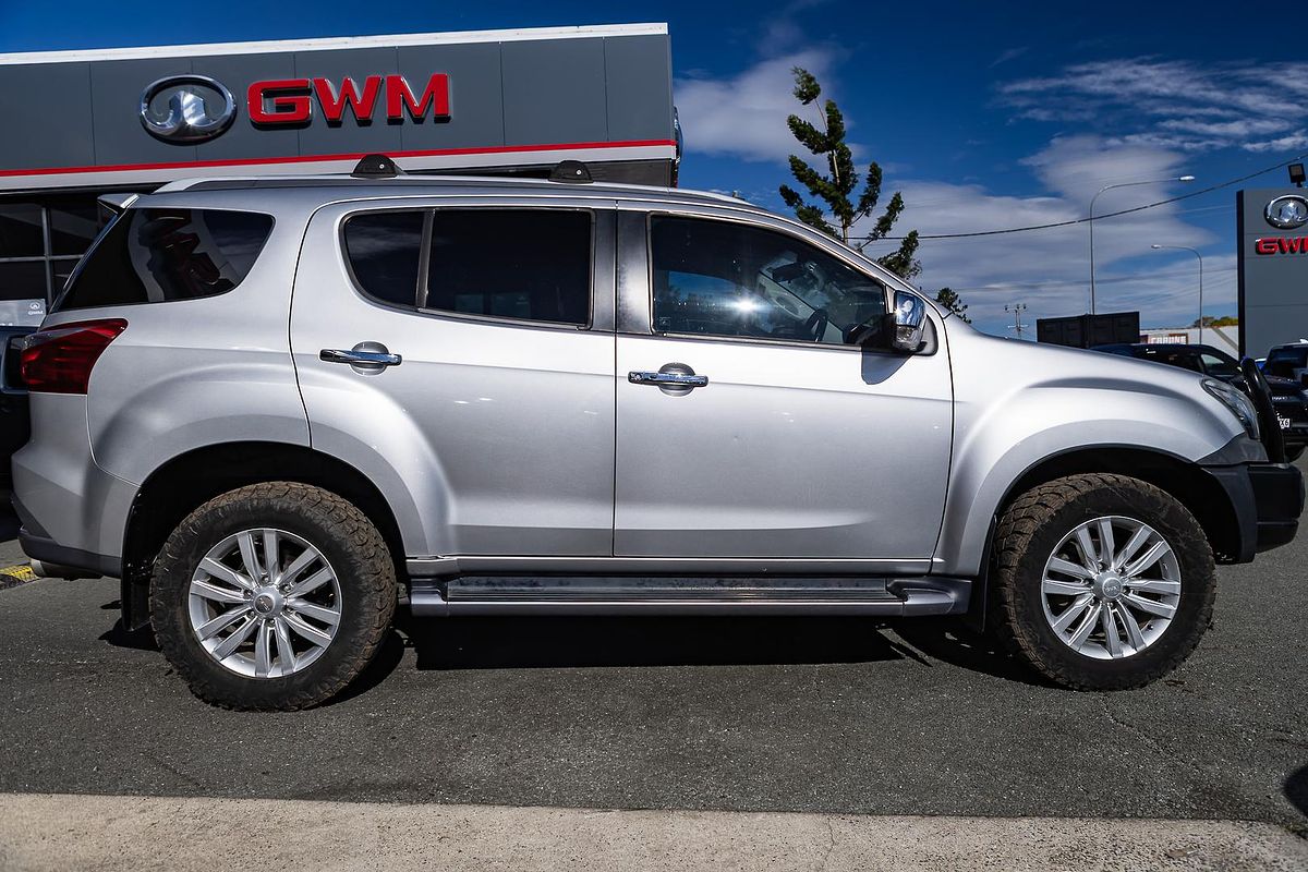 2017 Isuzu MU-X LS-T