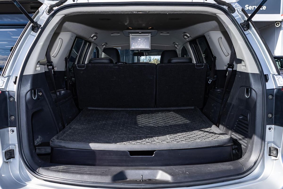 2017 Isuzu MU-X LS-T