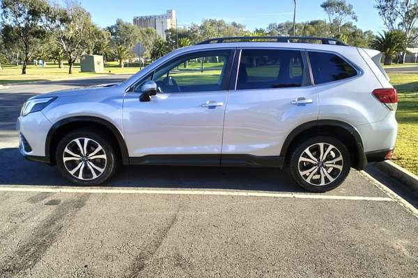2021 Subaru Forester 2.5i Premium S5