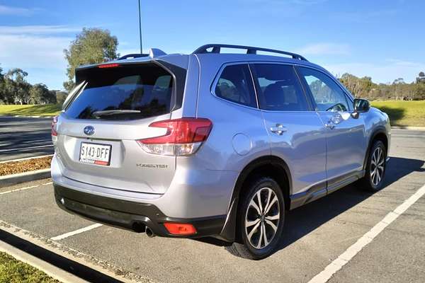 2021 Subaru Forester 2.5i Premium S5