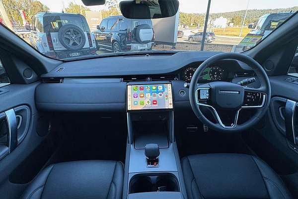 2024 Land Rover Discovery Sport P250 Dynamic SE L550