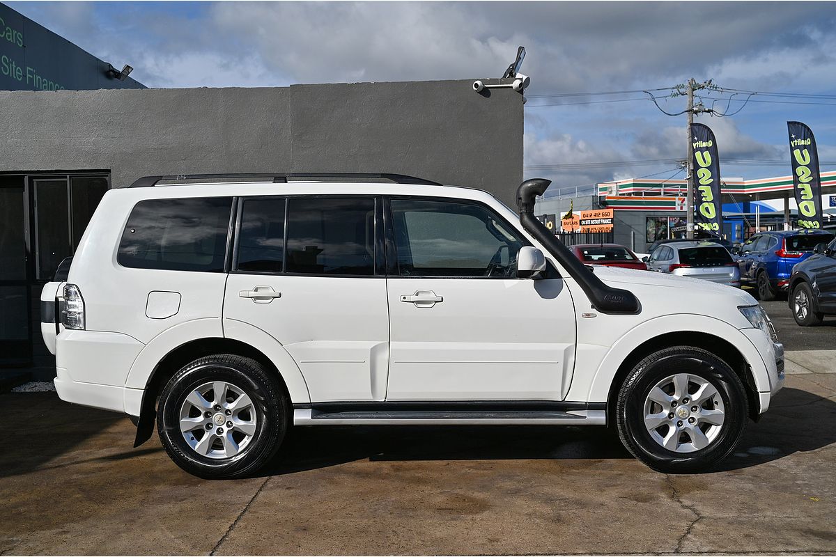 2016 Mitsubishi Pajero GLX NX