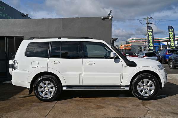 2016 Mitsubishi Pajero GLX NX