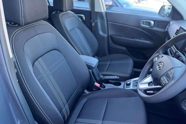 2025 Hyundai Venue  QX.V5