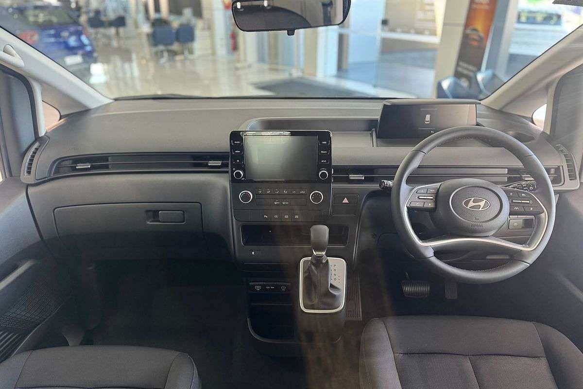 2025 Hyundai STARIA LOAD  US4.V3