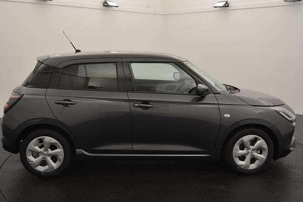 2025 Suzuki Swift Hybrid GLX UZ