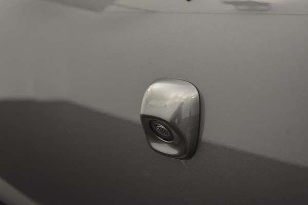 2025 Suzuki Swift Hybrid GLX UZ