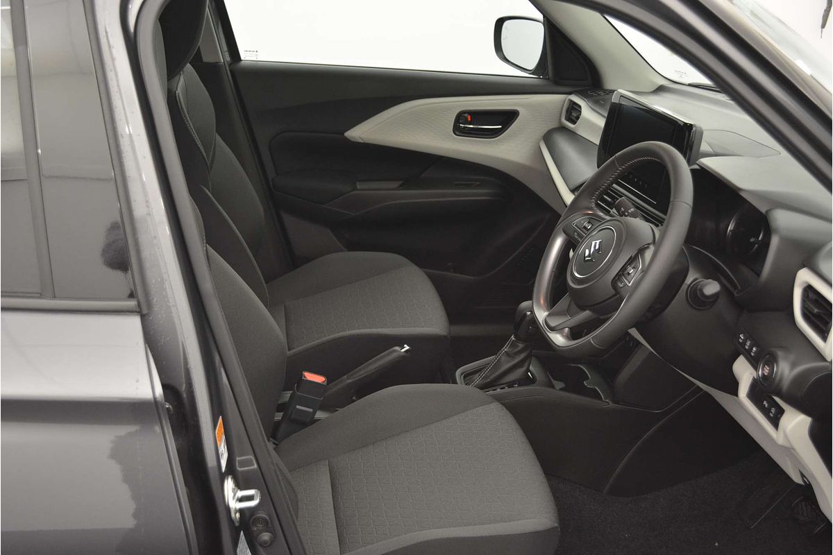 2025 Suzuki Swift Hybrid GLX UZ