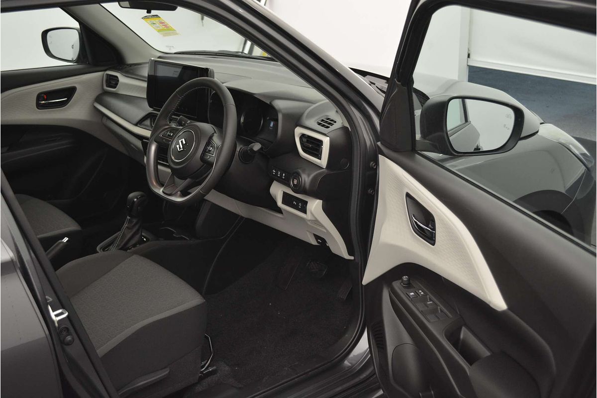 2025 Suzuki Swift Hybrid GLX UZ