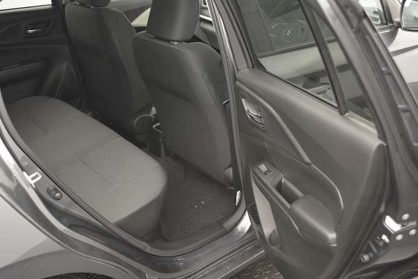 2025 Suzuki Swift Hybrid GLX UZ