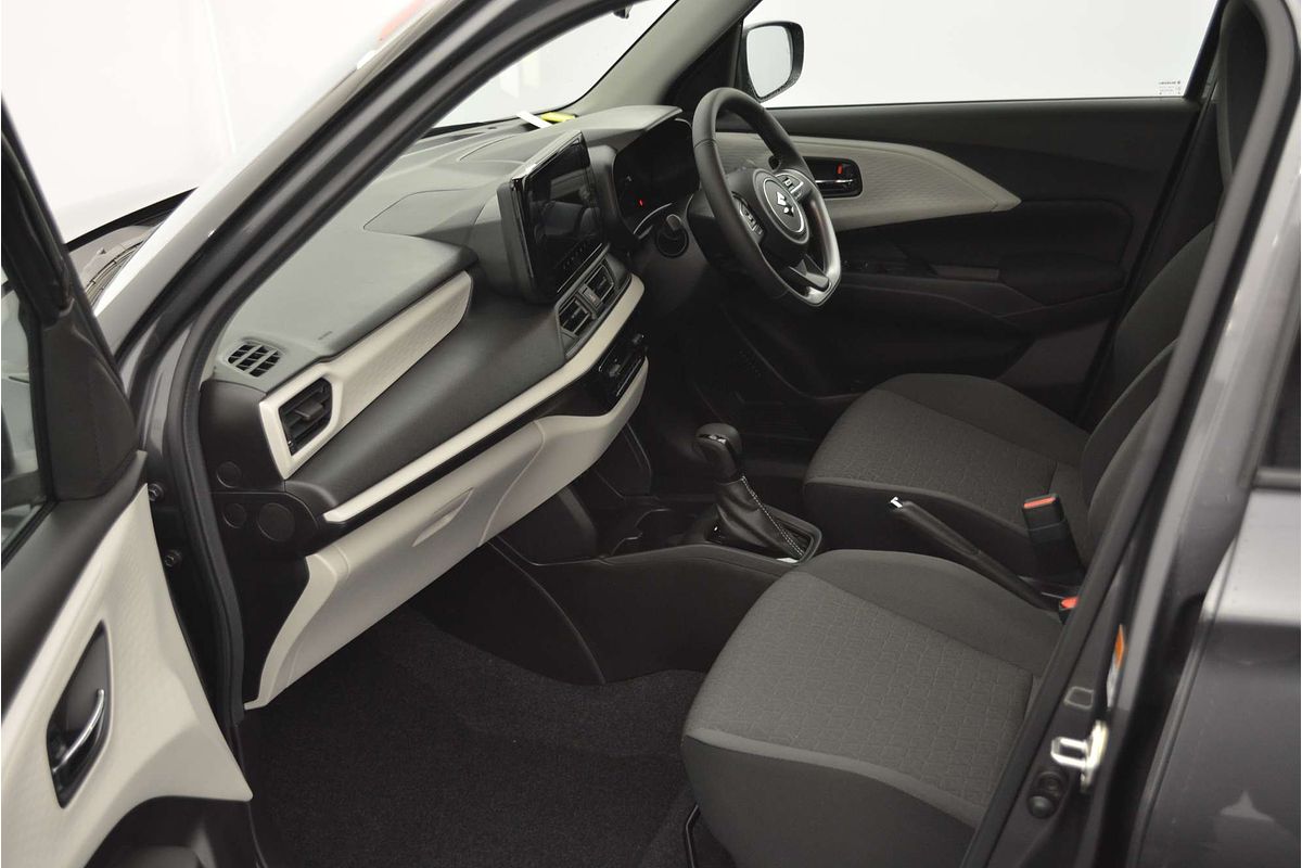 2025 Suzuki Swift Hybrid GLX UZ