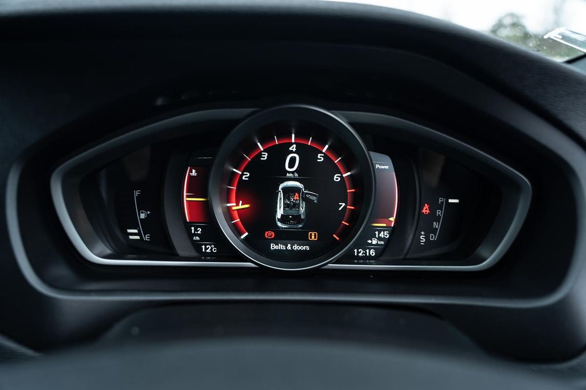 2017 Volvo V40 T3 Momentum