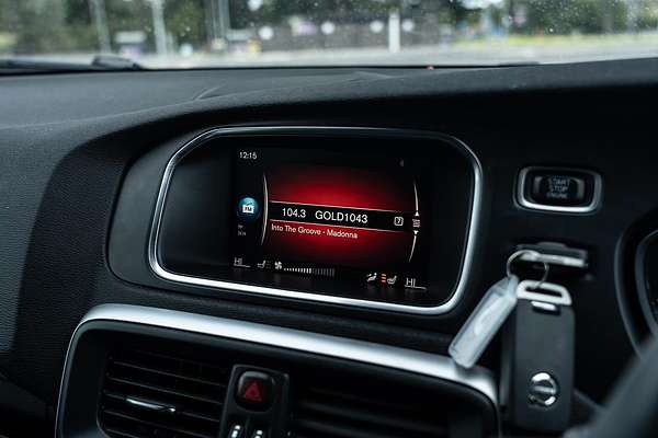2017 Volvo V40 T3 Momentum