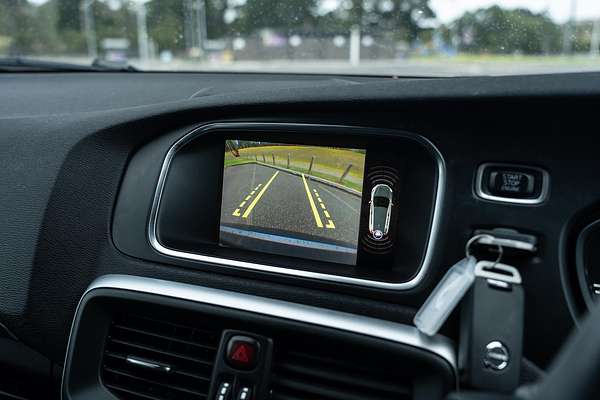 2017 Volvo V40 T3 Momentum