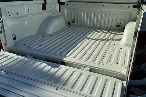 2024 Nissan Navara ST D23 4X4
