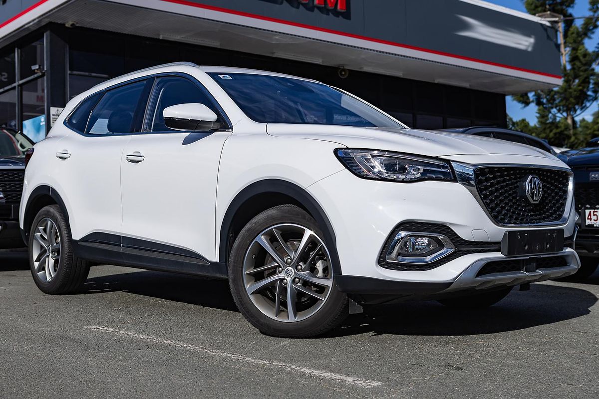 2023 MG HS Essence SAS23