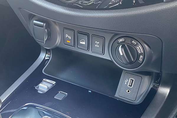 2024 Nissan Navara PRO-4X Warrior D23 4X4