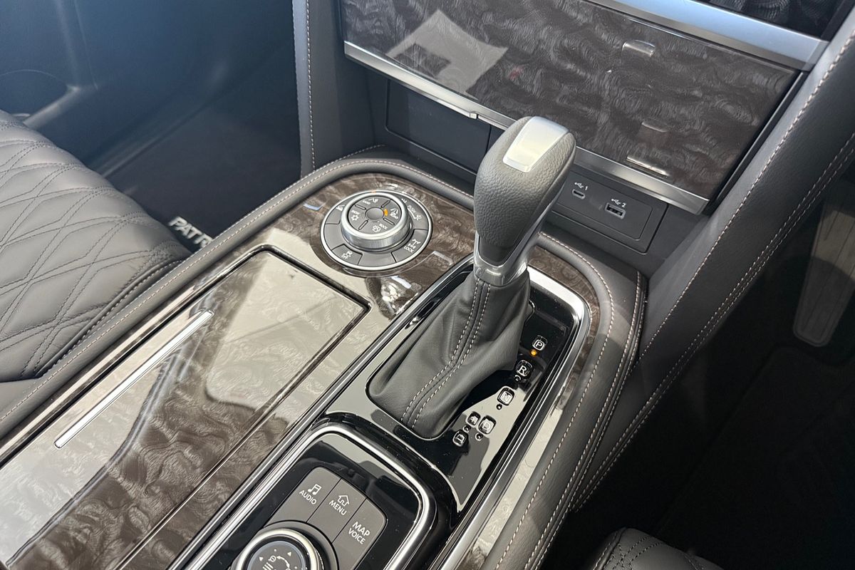 2025 Nissan Patrol Ti-L Y62