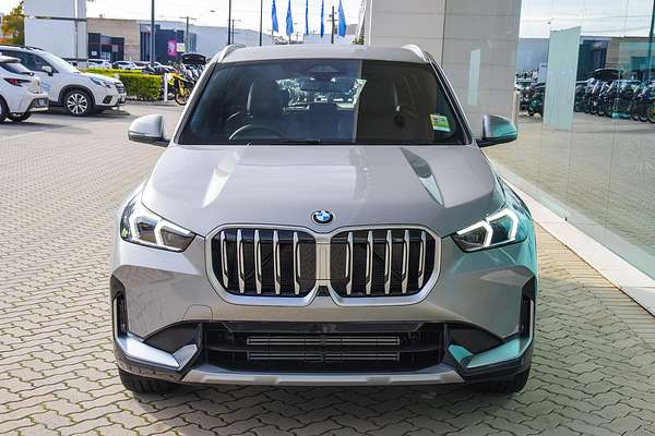 2025 BMW X1 sDrive18i U11