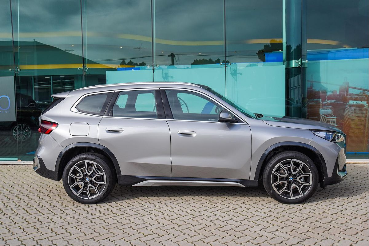 2025 BMW X1 sDrive18i U11