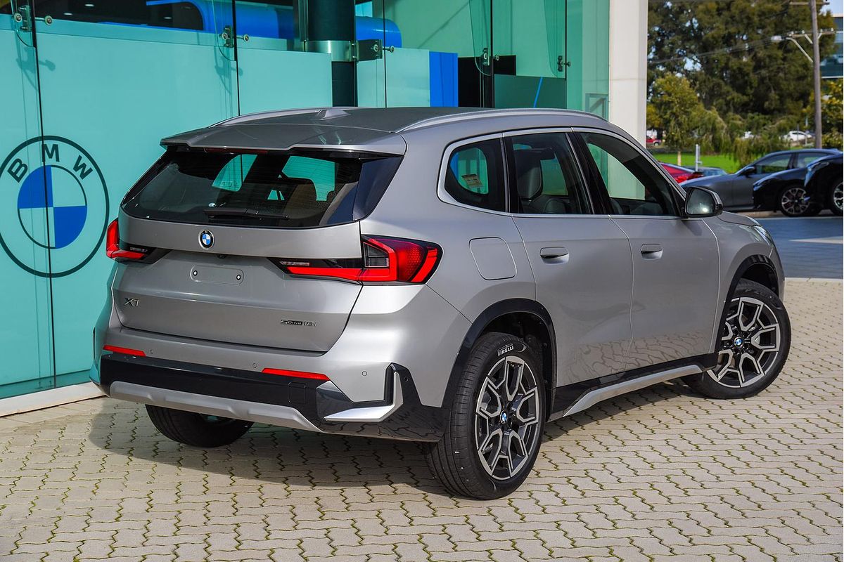 2025 BMW X1 sDrive18i U11